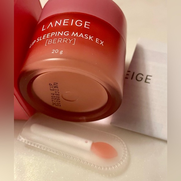 Laneige - Lip Sleeping Mask in Berry | NIB - Picture 15 of 15